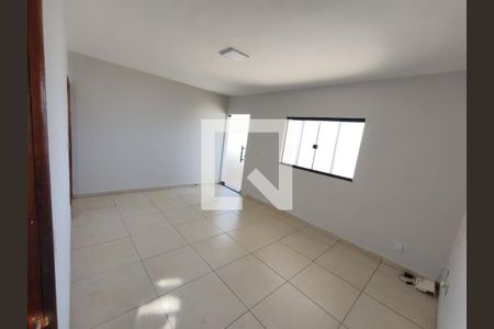 Quarto de casa para alugar com 4 quartos, 230m² em Setor Faicalville, Goiânia