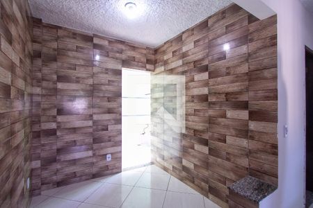 Sala de apartamento para alugar com 2 quartos, 60m² em Colubandê, São Gonçalo