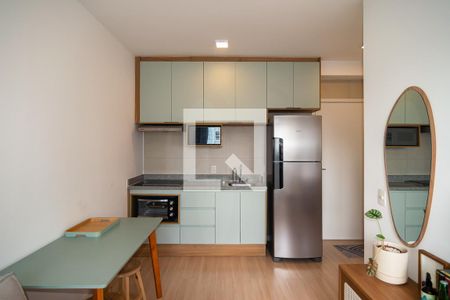Sala / Cozinha de apartamento para alugar com 1 quarto, 25m² em Bela Vista, São Paulo