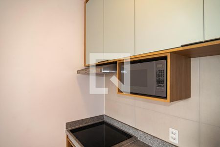Sala / Cozinha de apartamento para alugar com 1 quarto, 25m² em Bela Vista, São Paulo