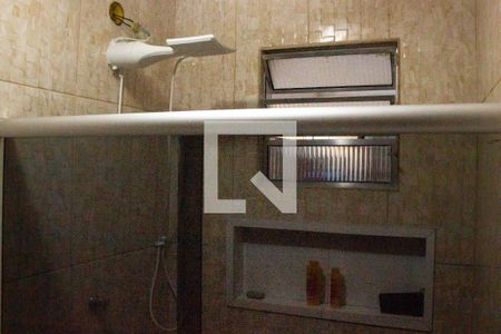 Banheiro da Suíte 1 de casa de condomínio para alugar com 3 quartos, 110m² em Braga, Cabo Frio