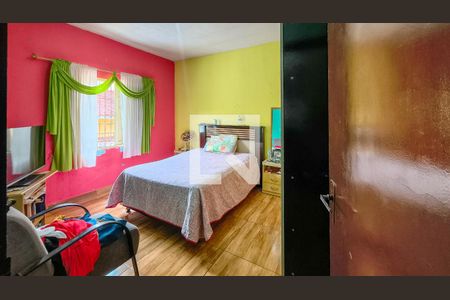 Quarto 1 de casa à venda com 7 quartos, 275m² em Jardim Cliper, São Paulo
