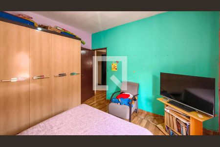 Quarto 1 de casa à venda com 7 quartos, 275m² em Jardim Cliper, São Paulo