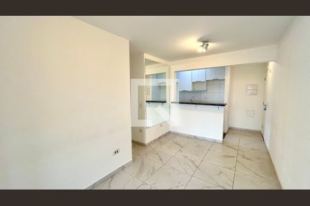 Sala de apartamento para alugar com 3 quartos, 65m² em Vila Rosalia, Guarulhos
