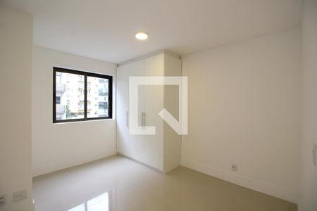 Quarto  de kitnet/studio para alugar com 1 quarto, 40m² em Freguesia (jacarepaguá), Rio de Janeiro