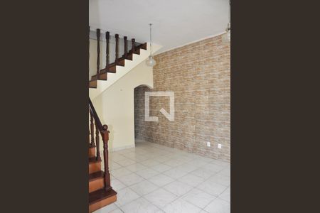 Detalhe - Sala de casa para alugar com 1 quarto, 80m² em Vila Palmeiras, São Paulo