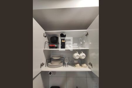 Cozinha de apartamento para alugar com 1 quarto, 30m² em Santo Cristo, Rio de Janeiro