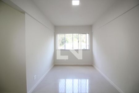 Sala de apartamento à venda com 2 quartos, 54m² em Jacarepaguá, Rio de Janeiro