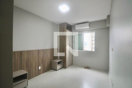 Suíte de apartamento para alugar com 2 quartos, 74m² em Vila Alzira, Guarujá