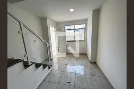 Sala de casa para alugar com 3 quartos, 90m² em Guadalupe, Rio de Janeiro