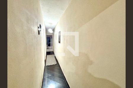 Corredor de casa à venda com 3 quartos, 125m² em Cidade Líder, São Paulo