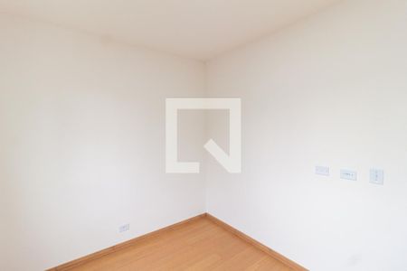 Quarto 1 de apartamento para alugar com 2 quartos, 44m² em Vila Osasco, Osasco