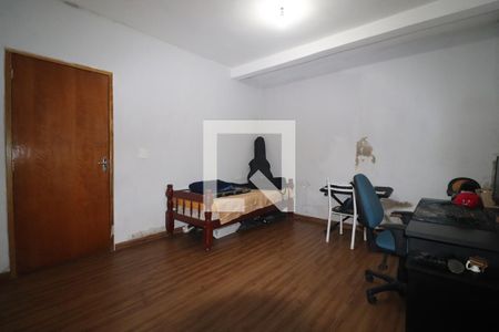 Quarto 2 de casa à venda com 3 quartos, 120m² em Vila Cecilia Maria, Santo André