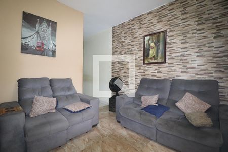 Sala de casa à venda com 3 quartos, 120m² em Vila Cecilia Maria, Santo André