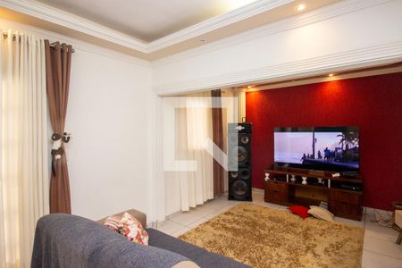 Casa à venda com 3 quartos, 200m² em Sapucaia, Contagem