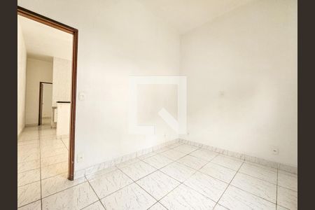Quarto 2 de casa para alugar com 2 quartos, 60m² em Jardim Casablanca, São Paulo