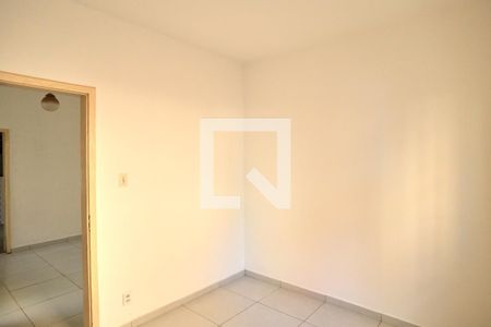 Quarto 1 de casa para alugar com 2 quartos, 150m² em São Cristóvão, Belo Horizonte