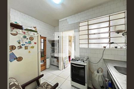 Cozinha de apartamento para alugar com 2 quartos, 49m² em Menino Deus, Porto Alegre