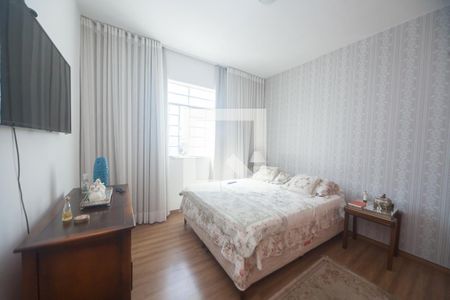 quarto 1 de apartamento à venda com 3 quartos, 280m² em Floresta, Belo Horizonte