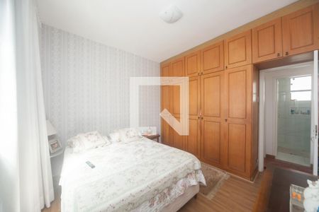 quarto 1 de apartamento à venda com 3 quartos, 280m² em Floresta, Belo Horizonte