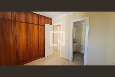Quarto de apartamento para alugar com 3 quartos, 77m² em Mansões Santo Antônio, Campinas