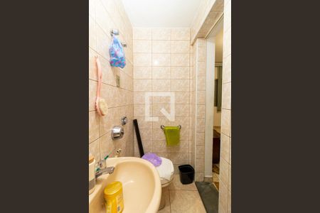 Banheiro da Suíte 1 de casa à venda com 3 quartos, 6m² em Vila Sabrina, São Paulo