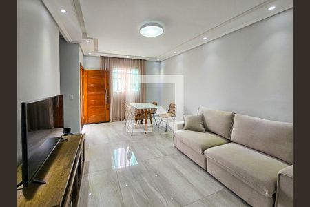 Casa à venda com 3 quartos, 144m² em Parque Novo Oratório, Santo André