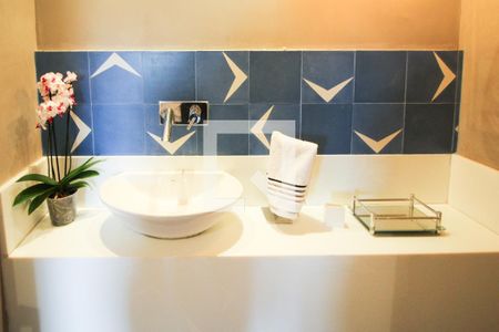 Lavabo de apartamento para alugar com 2 quartos, 110m² em Vila Nova Conceição , São Paulo