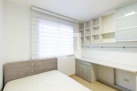 Quarto 1 de casa de condomínio para alugar com 3 quartos, 140m² em Hauer, Curitiba