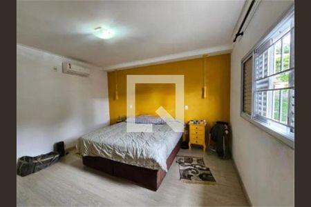 Casa à venda com 3 quartos, 242m² em Jardim Sao Ricardo, São Paulo