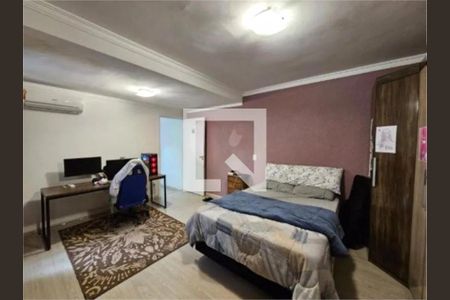 Casa à venda com 3 quartos, 242m² em Jardim Sao Ricardo, São Paulo