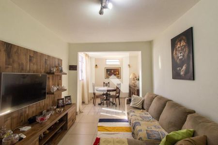 Sala de TV de casa para alugar com 3 quartos, 852m² em São João, Curitiba