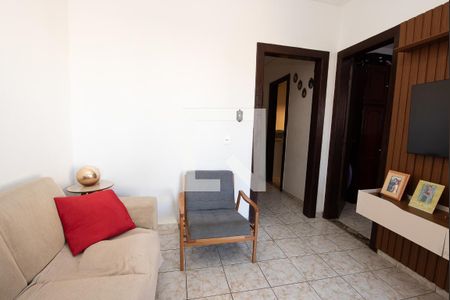 Sala de casa para alugar com 2 quartos, 80m² em Darcy Vargas, Belo Horizonte