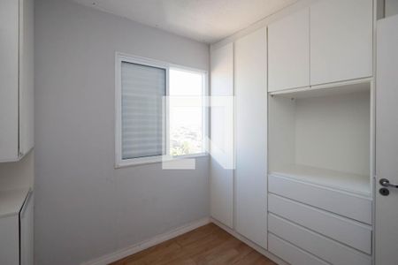 Suíte  de apartamento para alugar com 3 quartos, 53m² em Vila Medeiros, São Paulo