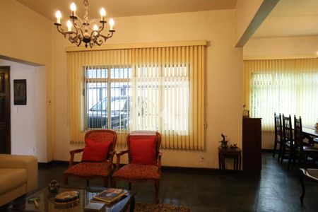 Casa à venda com 4 quartos, 200m² em Vila Campo Grande, São Paulo