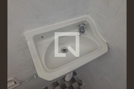 Banheiro de casa para alugar com 1 quarto, 40m² em Parada Inglesa, São Paulo