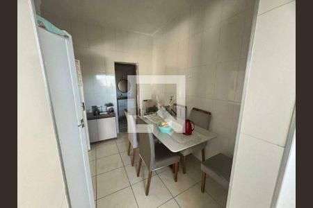 Casa à venda com 5 quartos, 207m² em Renascença, Belo Horizonte