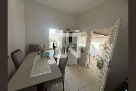 Casa à venda com 5 quartos, 207m² em Renascença, Belo Horizonte