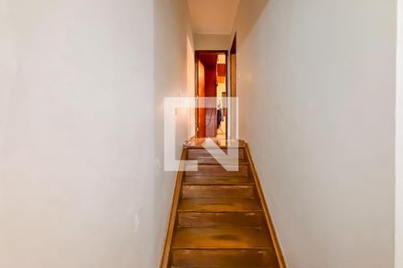 Corredor de casa para alugar com 4 quartos, 300m² em Vila Dom Pedro I, São Paulo