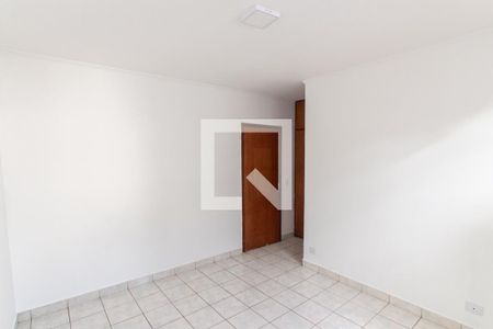 Suíte  de casa para alugar com 5 quartos, 240m² em Jardim Leonor Mendes de Barros, São Paulo