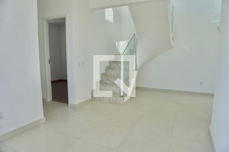 Sala de apartamento para alugar com 2 quartos, 120m² em Nova Suíça, Belo Horizonte