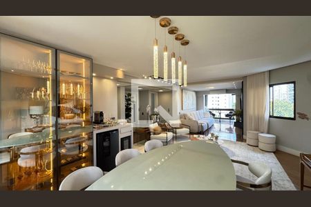 Apartamento à venda com 3 quartos, 168m² em Campo Belo, São Paulo