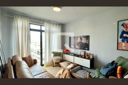 Sala de apartamento à venda com 2 quartos, 72m² em Vila Madalena, São Paulo