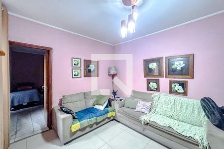Sala de casa à venda com 4 quartos, 270m² em Vila Prudente, São Paulo