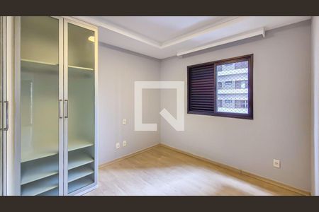 Apartamento à venda com 4 quartos, 177m² em Alphaville Industrial, Barueri