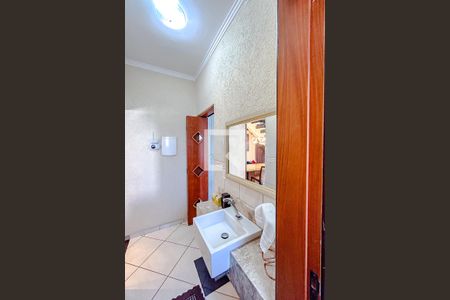 Lavabo de casa à venda com 3 quartos, 130m² em Vila Carrão, São Paulo