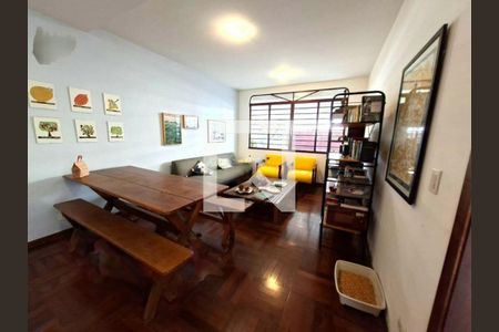 Casa à venda com 4 quartos, 145m² em Ferreira, São Paulo