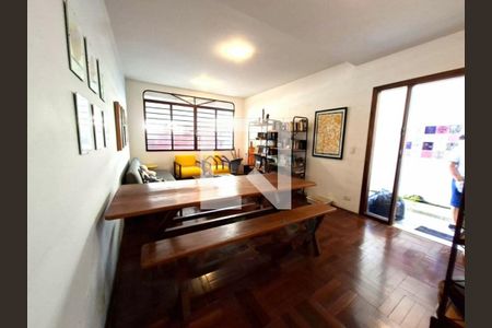 Casa à venda com 4 quartos, 145m² em Ferreira, São Paulo