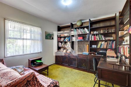 Casa à venda com 4 quartos, 232m² em Vila Campo Grande, São Paulo