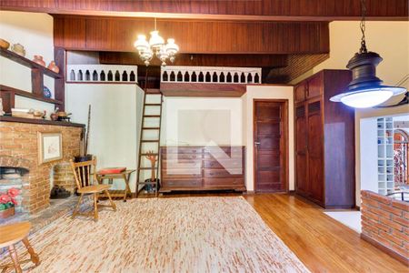 Casa à venda com 4 quartos, 232m² em Vila Campo Grande, São Paulo